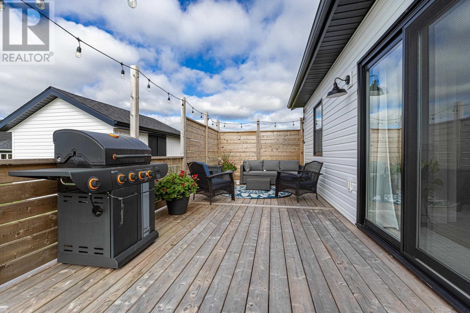 109 WATERS EDGE Lane - 23