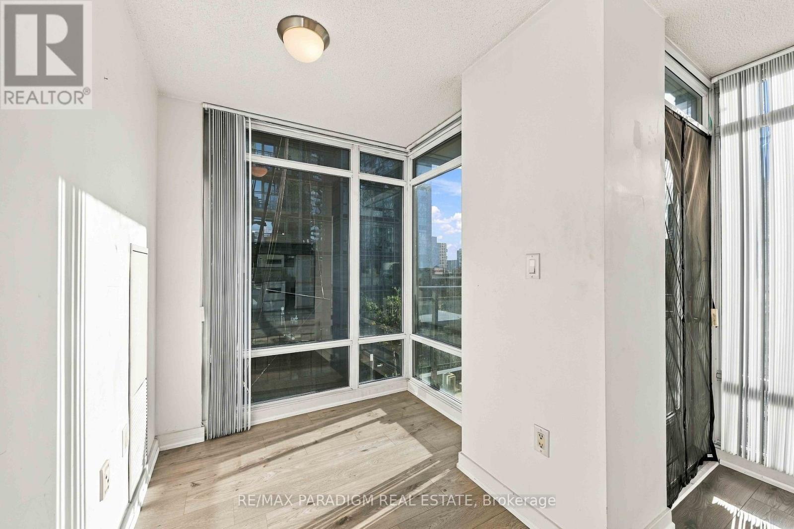 15 Brunel Court — photo 12