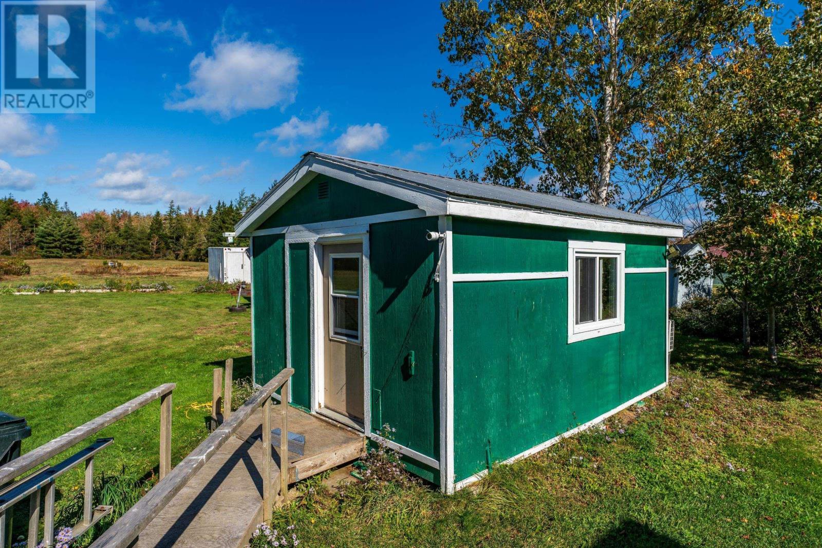 Property 29 of 44 of 4127 Highway 1
