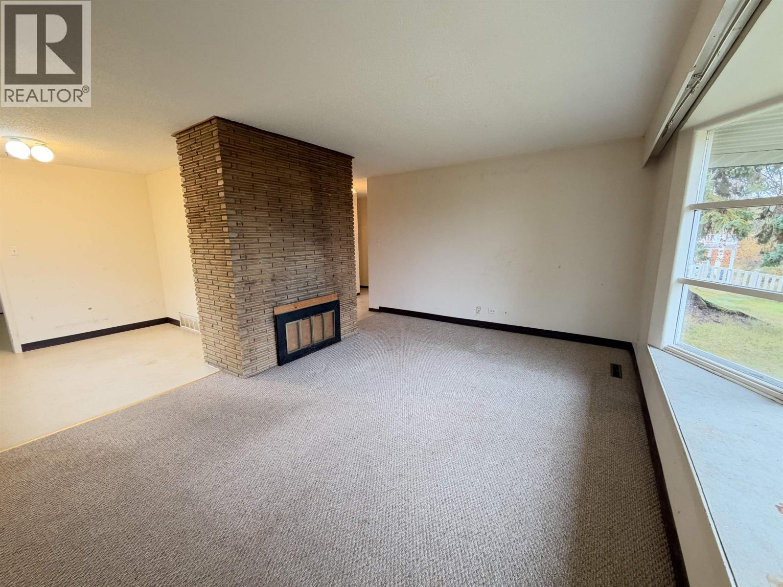 295 N MOFFAT STREET, Prince George - Image 1