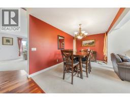 4pc Bathroom - 240 Everglade Circle Sw, Calgary, AB T2Y4N5 Photo 14