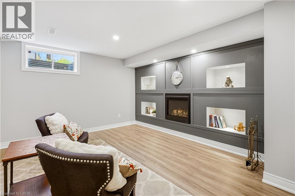 28 Sandalwood Crescent — photo 30