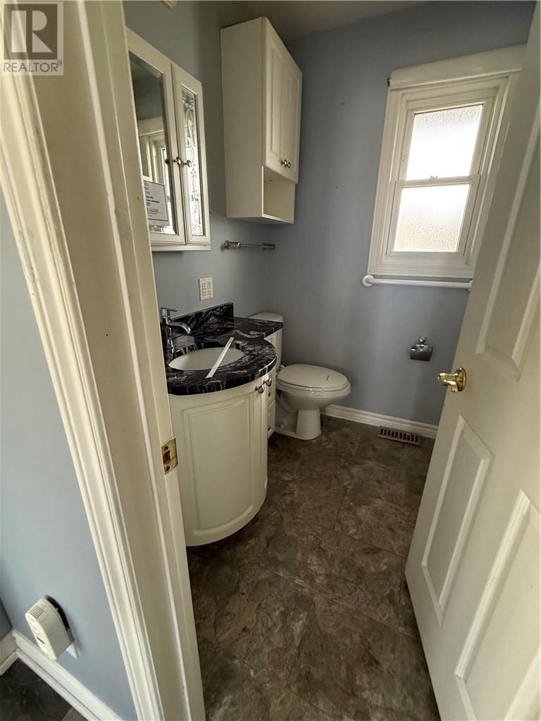 200 Hillside Drive South - 10