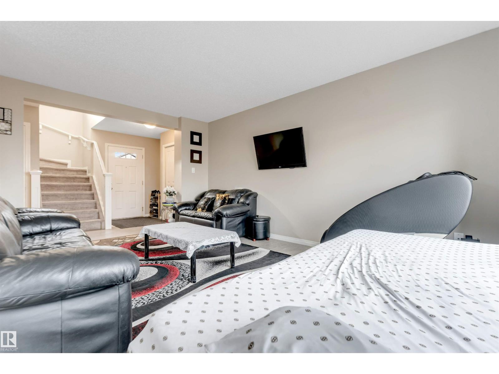 3304 13 AV NW - 16