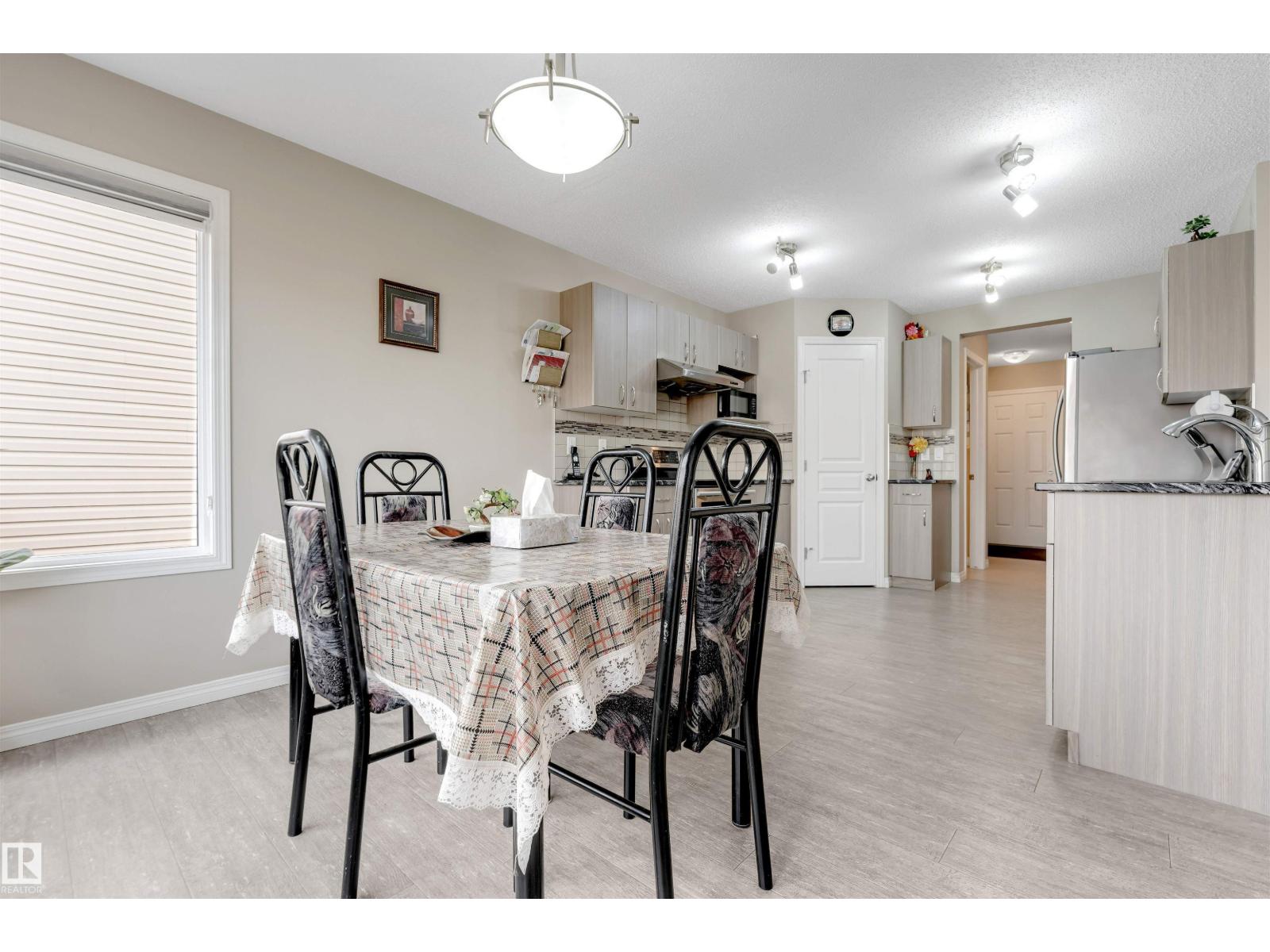 3304 13 AV NW - 19