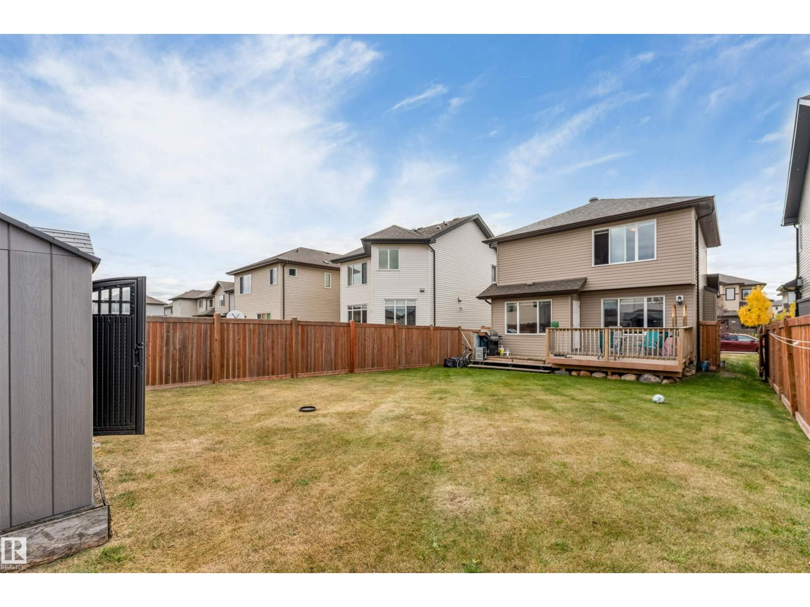 3304 13 AV NW - 4