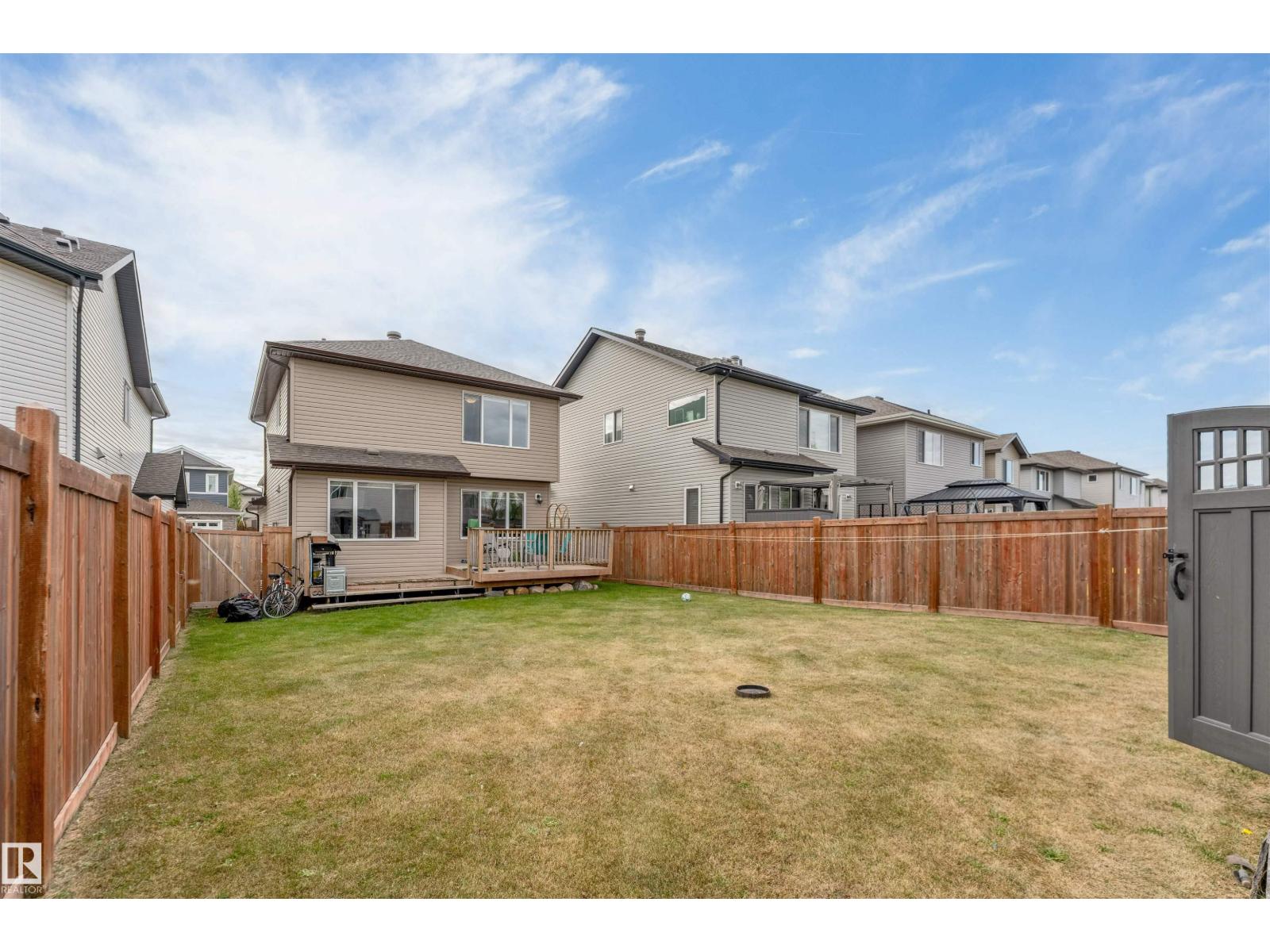 3304 13 AV NW - 5