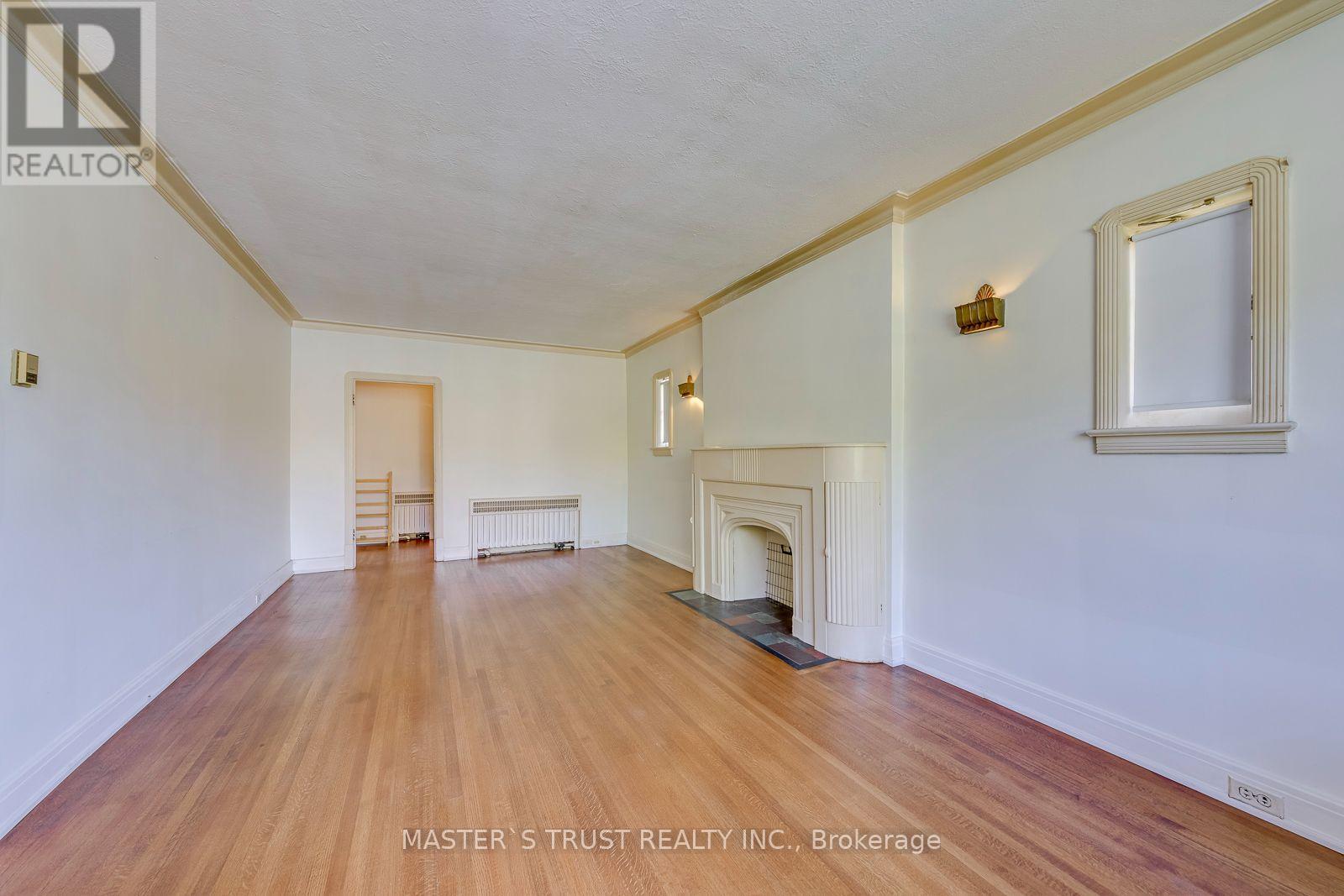 389 Lawrence Avenue West — photo 11