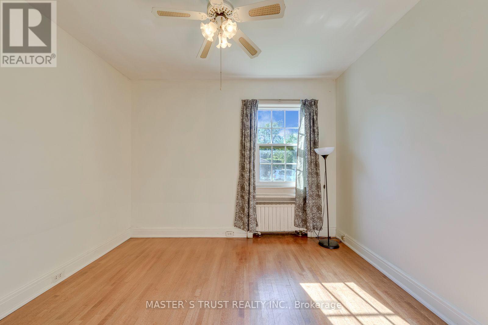 389 Lawrence Avenue West — photo 21
