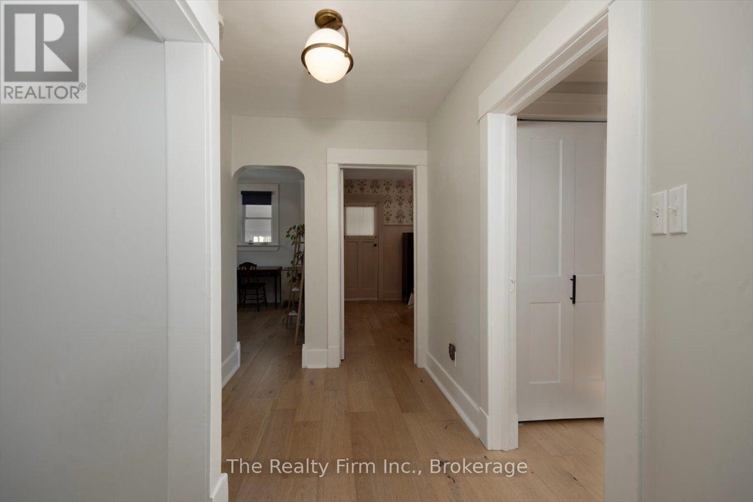 101 St Vincent Street North — photo 32