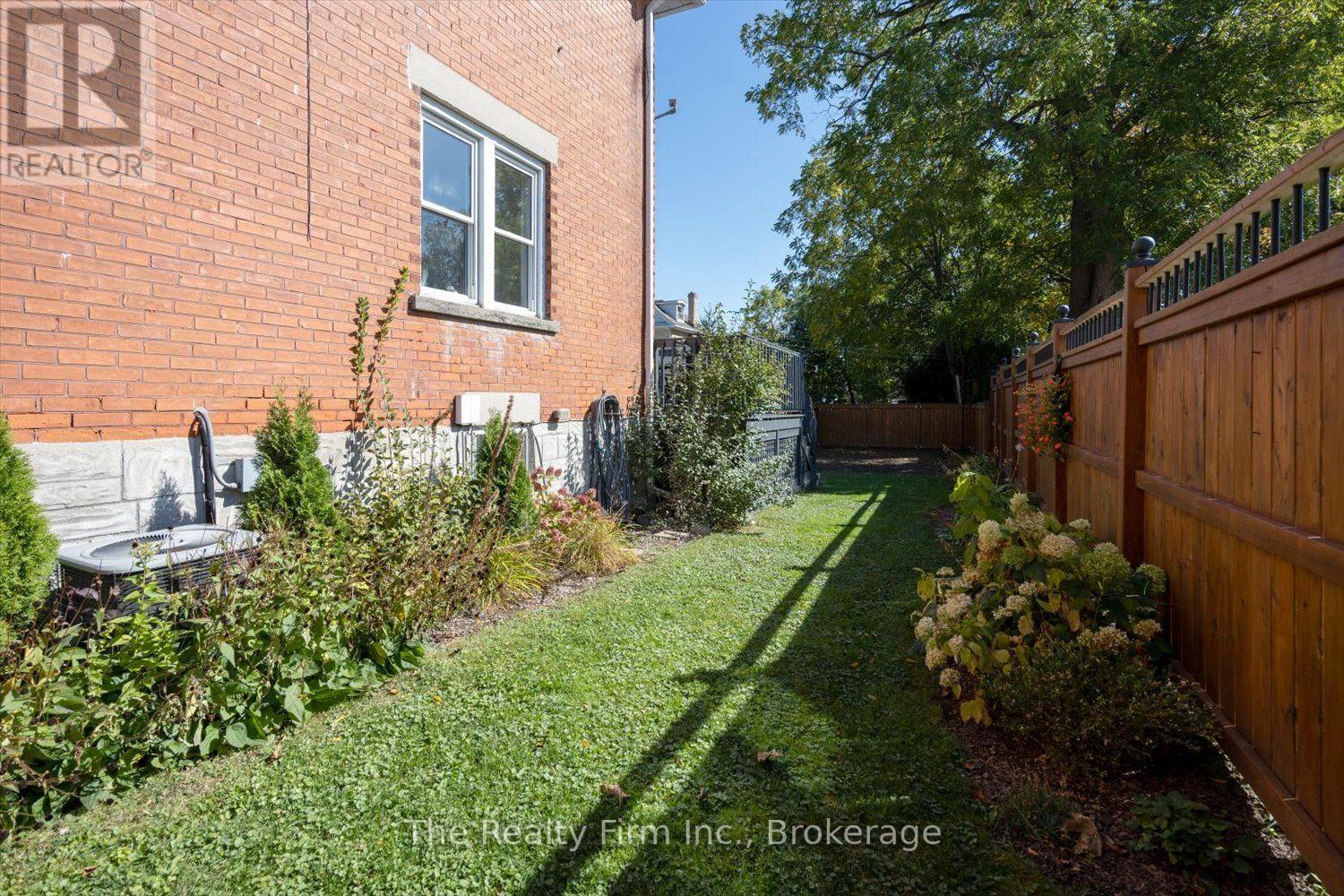 101 St Vincent Street North — photo 40