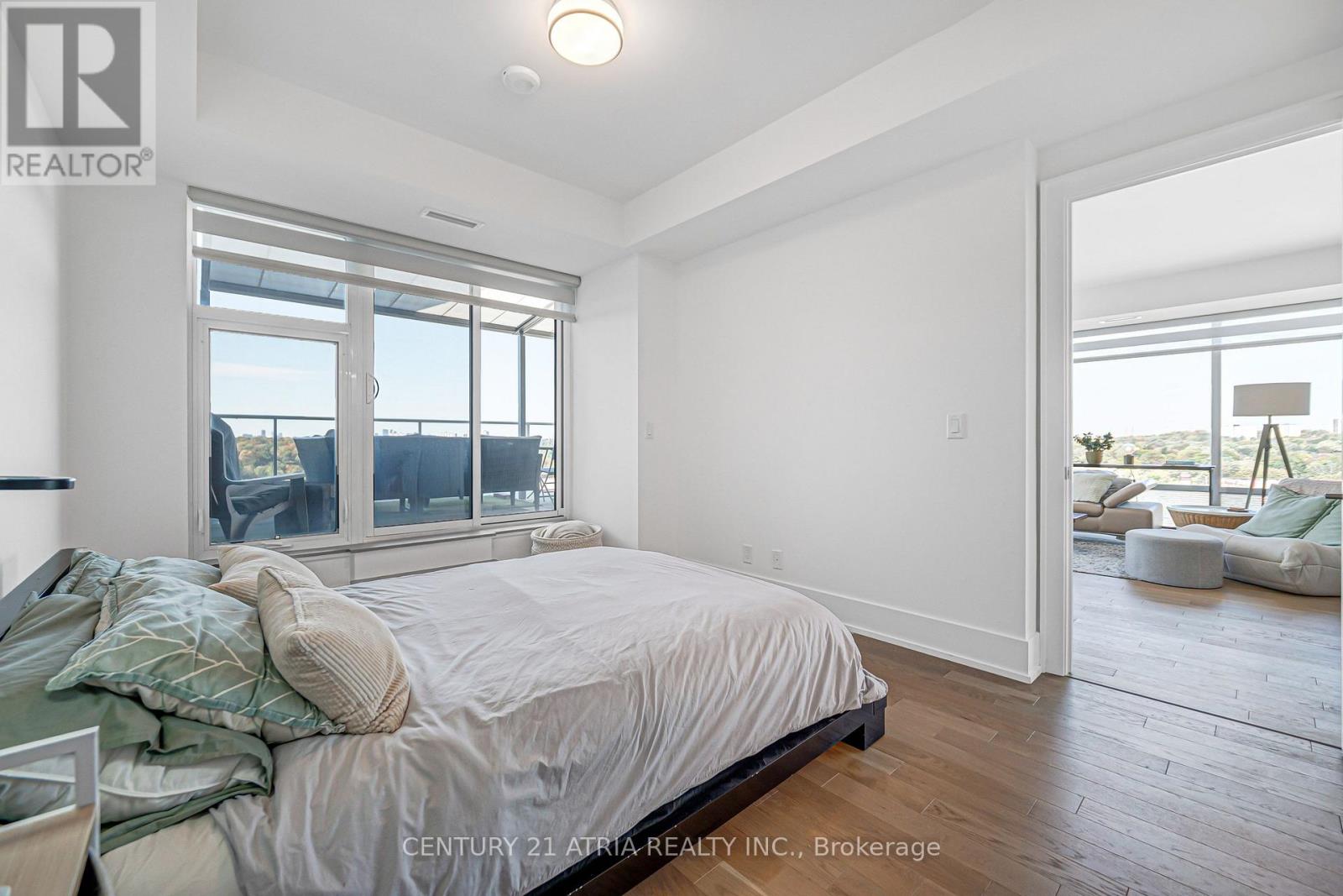 #1219 25 ADRA GRADO WAY - 18