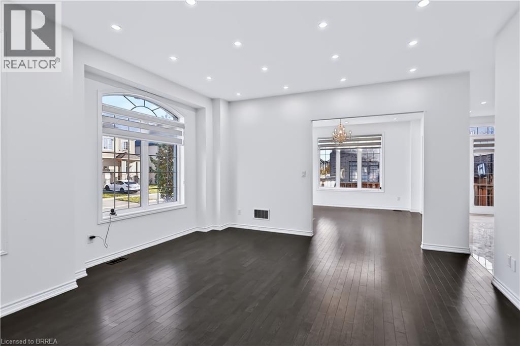 1 Rowley Street — photo 8