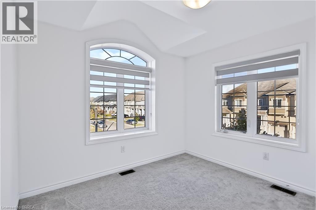 1 Rowley Street — photo 30