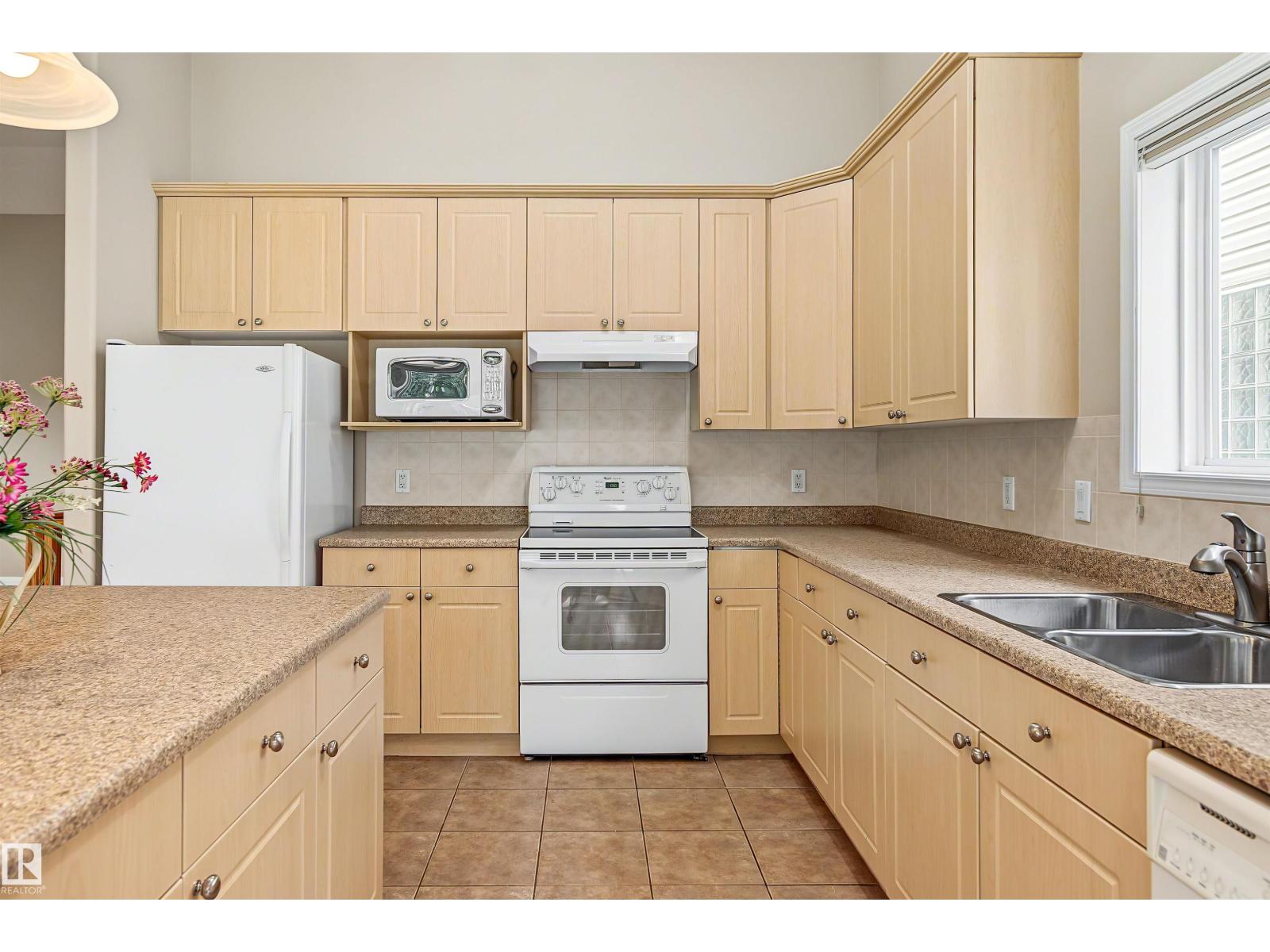 #6 2031 BRENNAN CR NW - 13