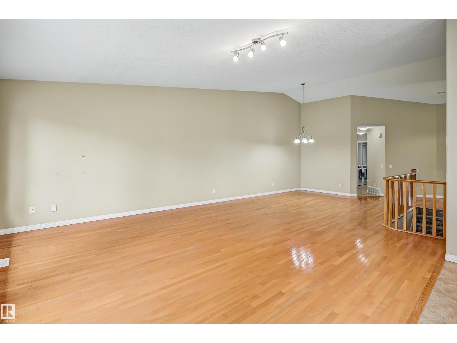 #6 2031 BRENNAN CR NW - 15