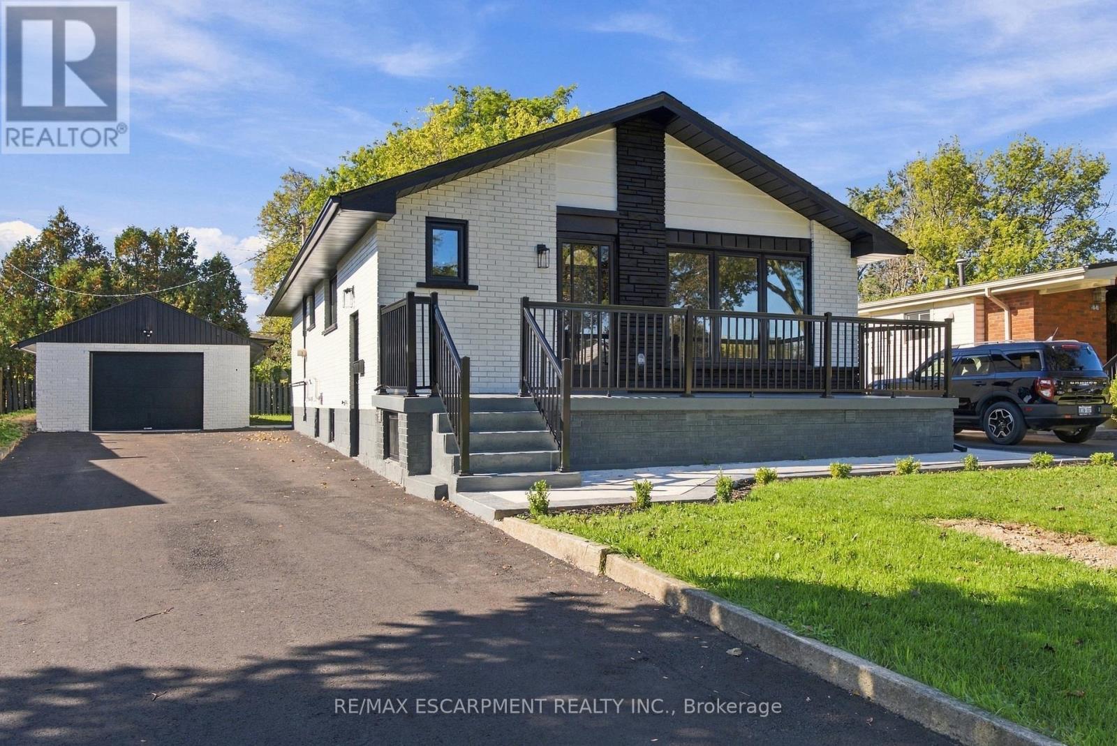 Photo of 46 Bobolink Road