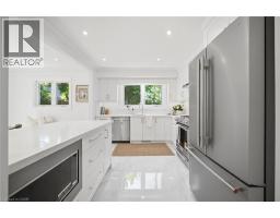 Kitchen - 1379 Christina Court, Burlington, ON L7P2V8 Photo 13