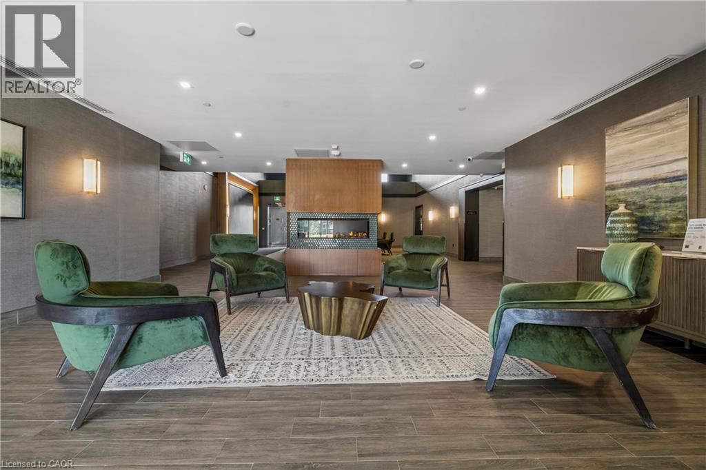 #1005 450 DUNDAS Street E - 11
