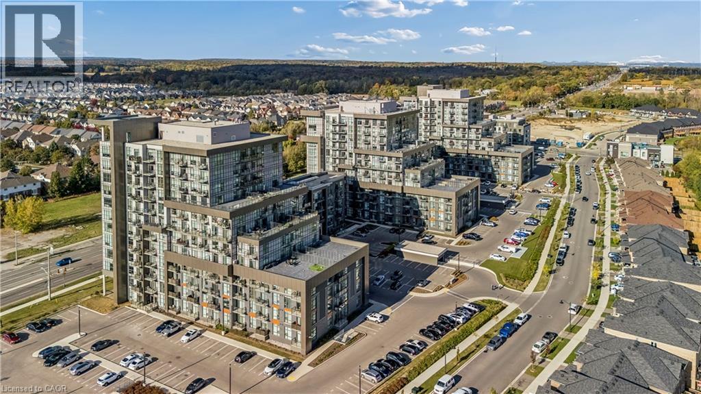 #1005 450 DUNDAS Street E - 3