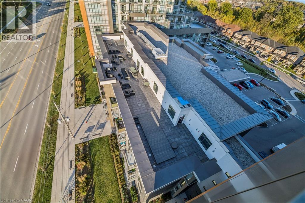 450 Dundas Street East — photo 46