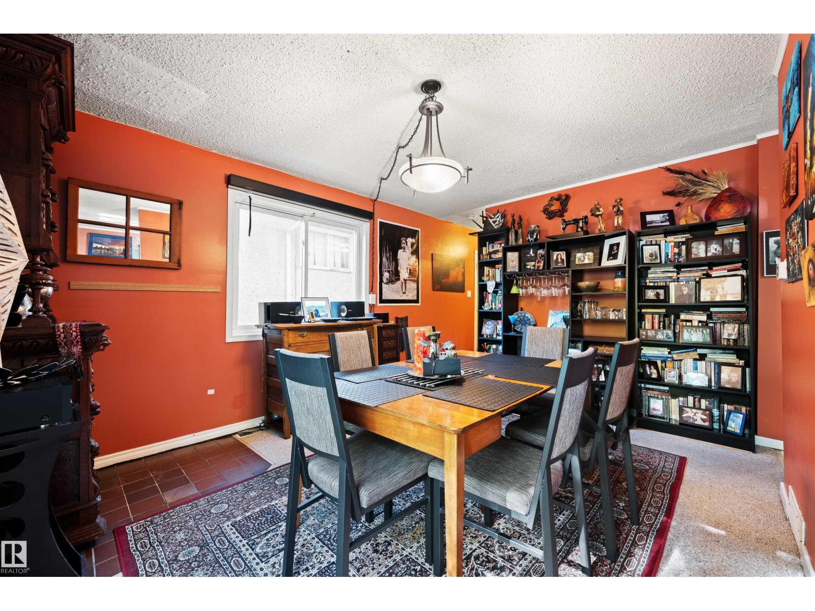 9851 85 Avenue NW, Strathcona — photo 20 of 30: Property photo