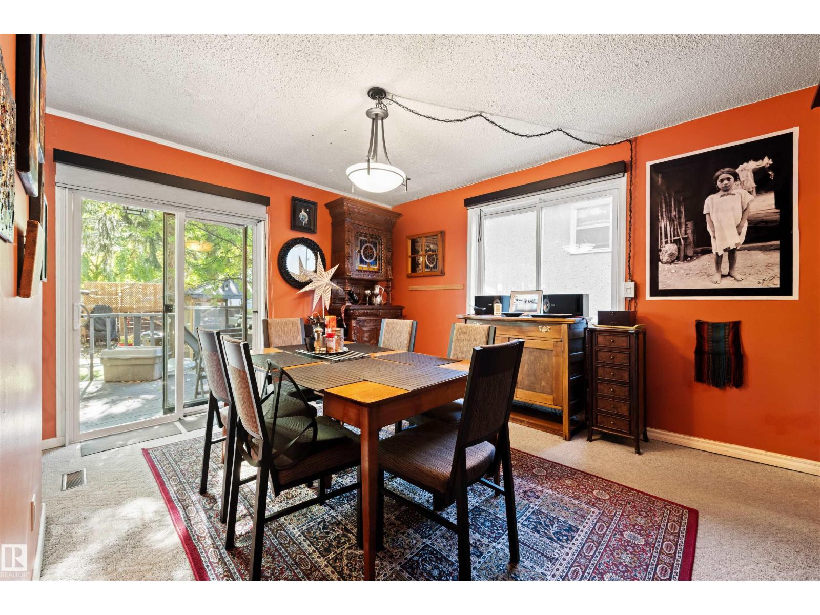 9851 85 Avenue NW, Strathcona — photo 19 of 30: Property photo