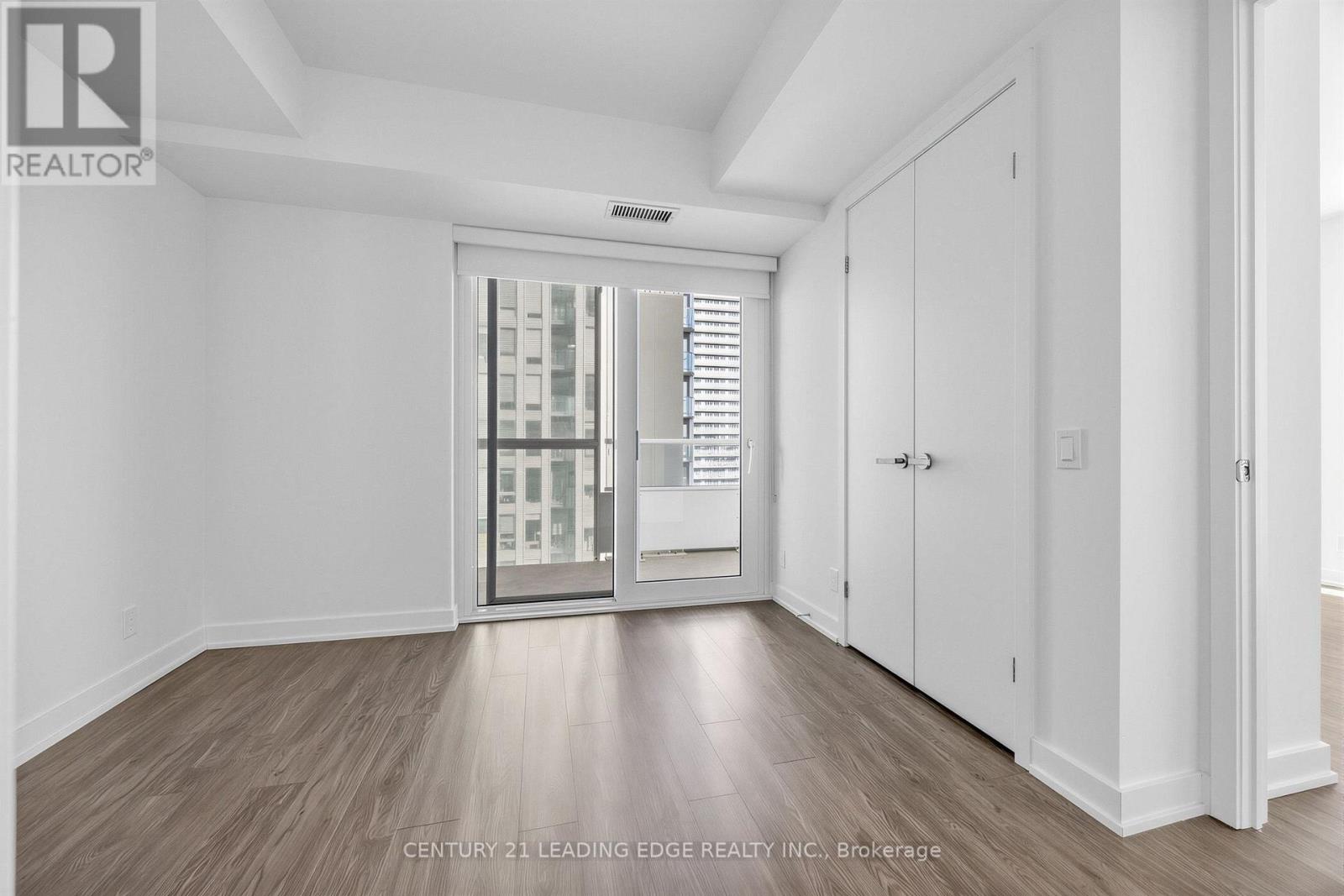 1602- 88 Queen Street East, Toronto, ON photo 19