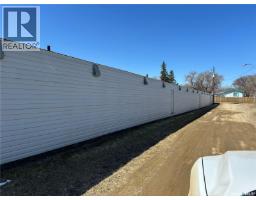 155 North Service Road W, Swift Current, SK S9H3W1 Photo 7