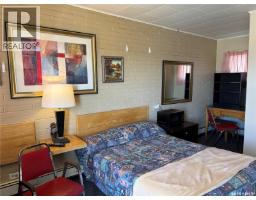 155 North Service Road W, Swift Current, SK S9H3W1 Photo 14