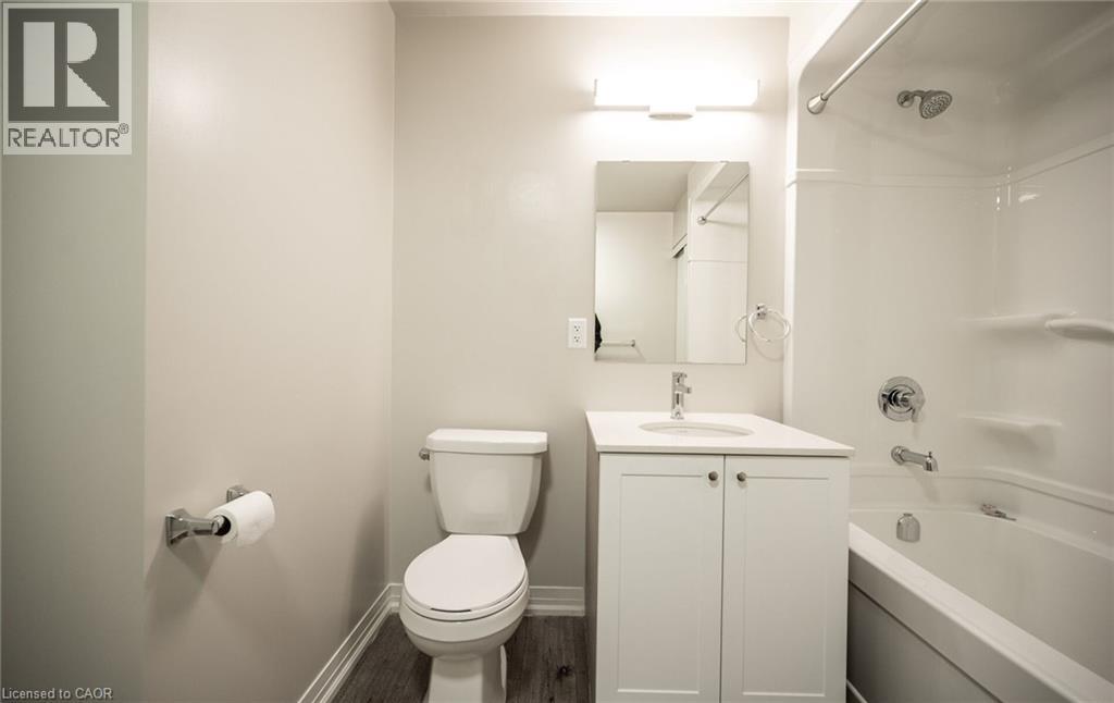 50 Herrick Avenue — photo 32