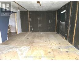 518 11 Highway W, Mattice Val Cote, ON P0L1T0 Photo 11