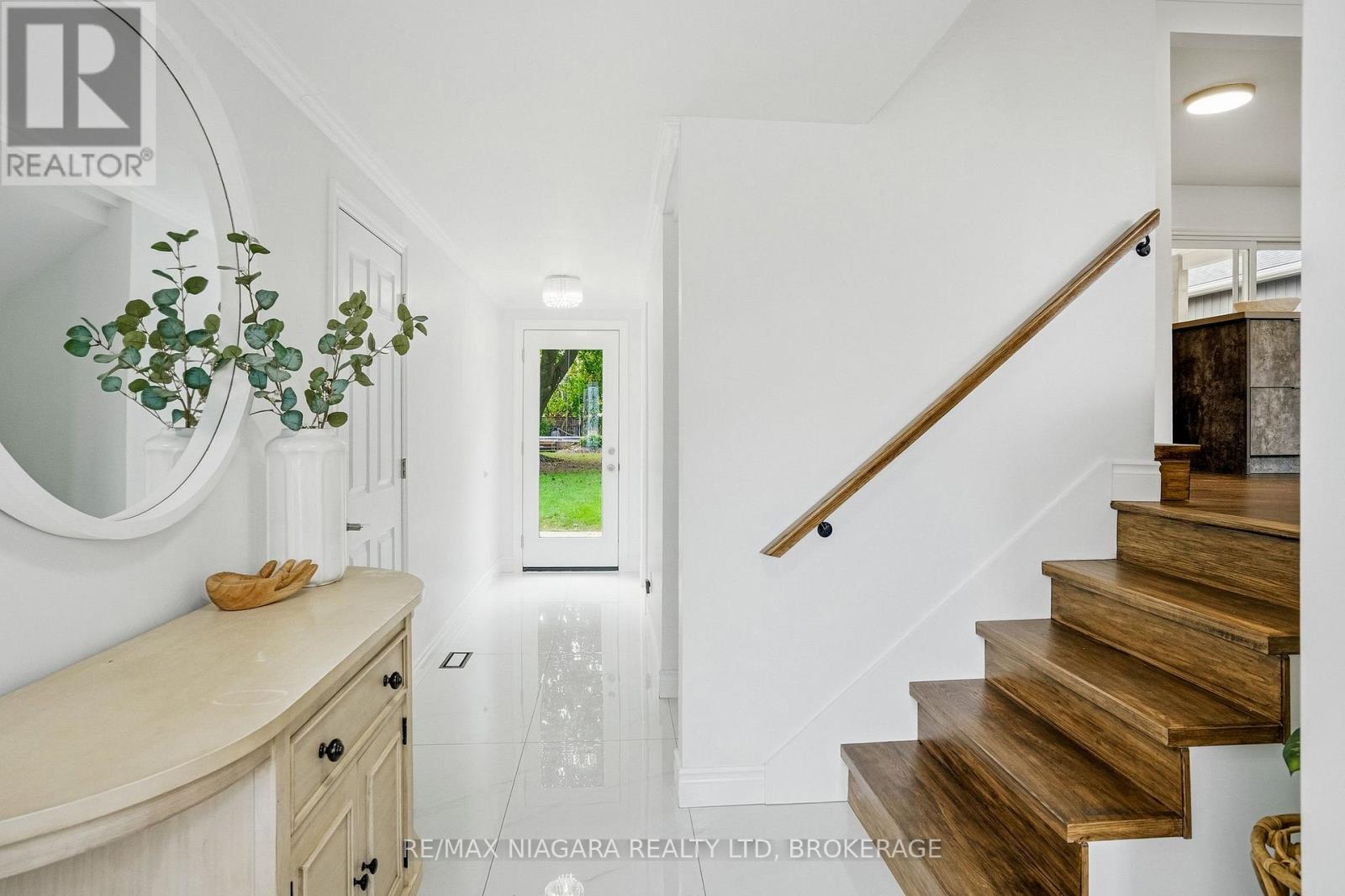 6470 GORE STREET - 7
