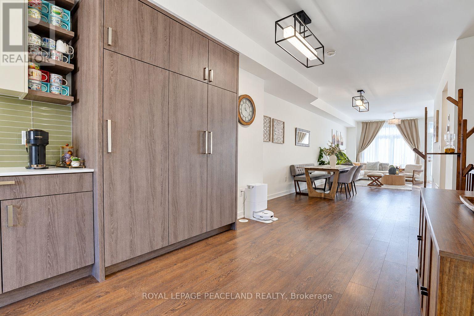 127 Green Gardens Boulevard, Toronto, ON photo 12