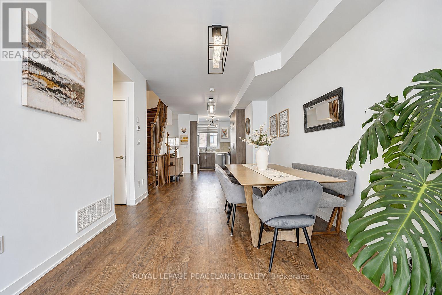 127 Green Gardens Boulevard, Toronto, ON photo 16