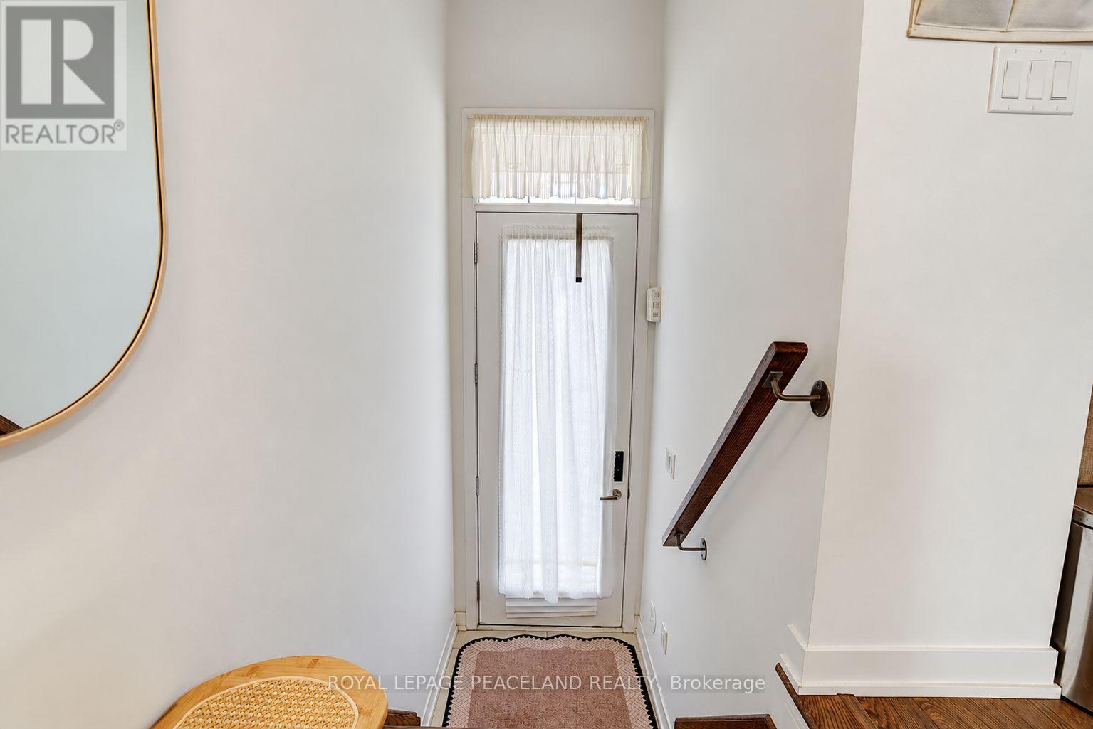 127 Green Gardens Boulevard, Toronto, ON photo 2