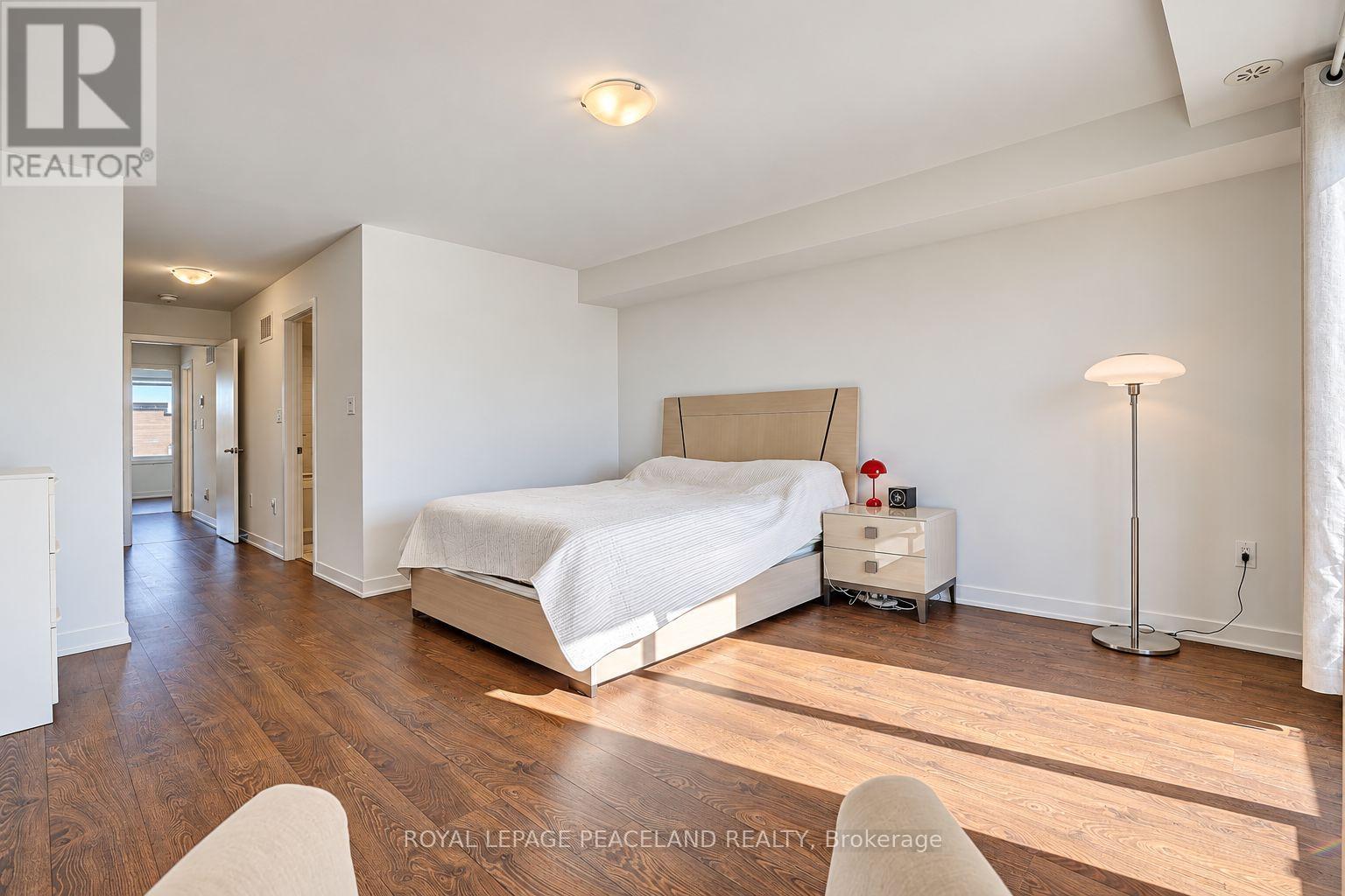 127 Green Gardens Boulevard, Toronto, ON photo 35