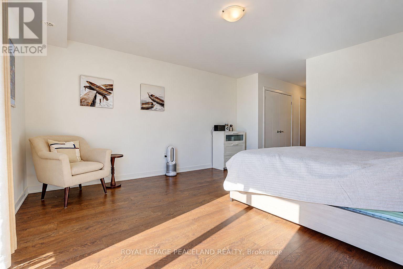127 Green Gardens Boulevard, Toronto, ON photo 37