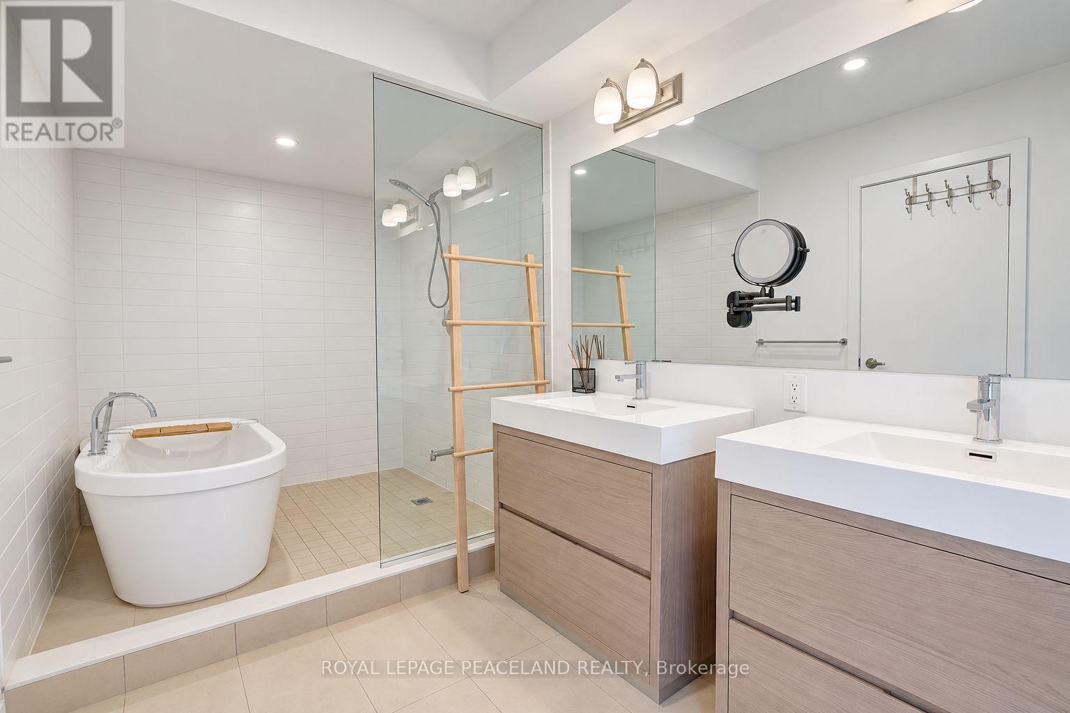 127 Green Gardens Boulevard, Toronto, ON photo 40