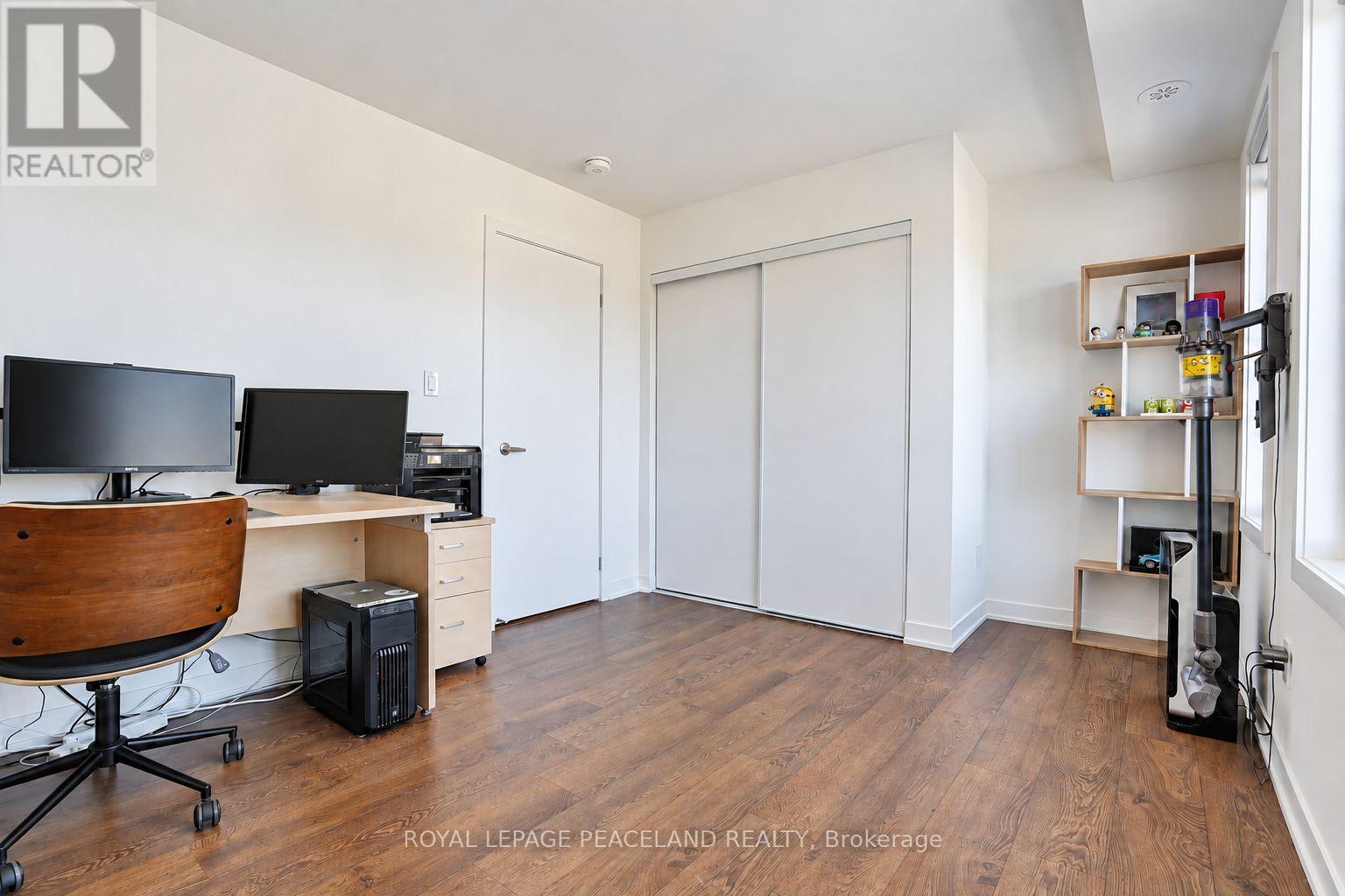 127 Green Gardens Boulevard, Toronto, ON photo 44