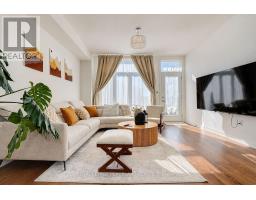 127 Green Gardens Boulevard, Toronto, ON M6A0E2 Photo 17