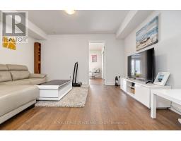 127 Green Gardens Boulevard, Toronto, ON M6A0E2 Photo 23