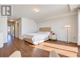 127 Green Gardens Boulevard, Toronto, ON M6A0E2 Photo 35