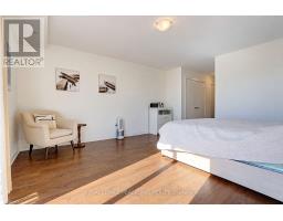 127 Green Gardens Boulevard, Toronto, ON M6A0E2 Photo 37