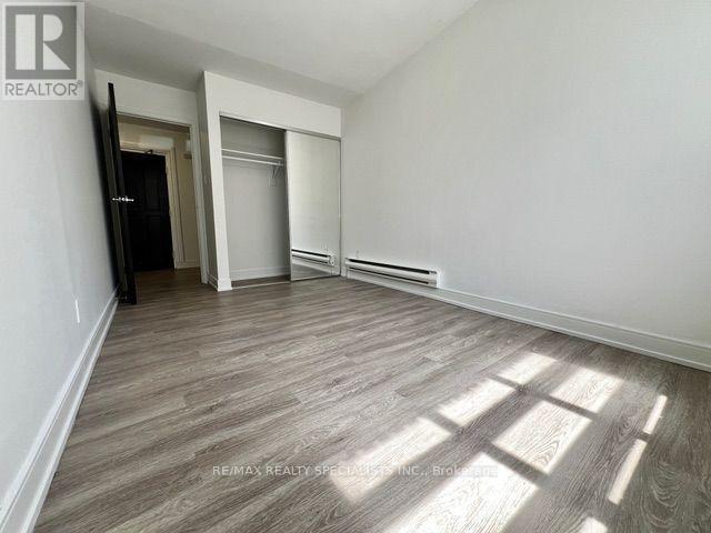 100 Gloucester Street South — photo 4