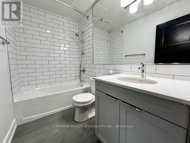 100 Gloucester Street South — photo 5