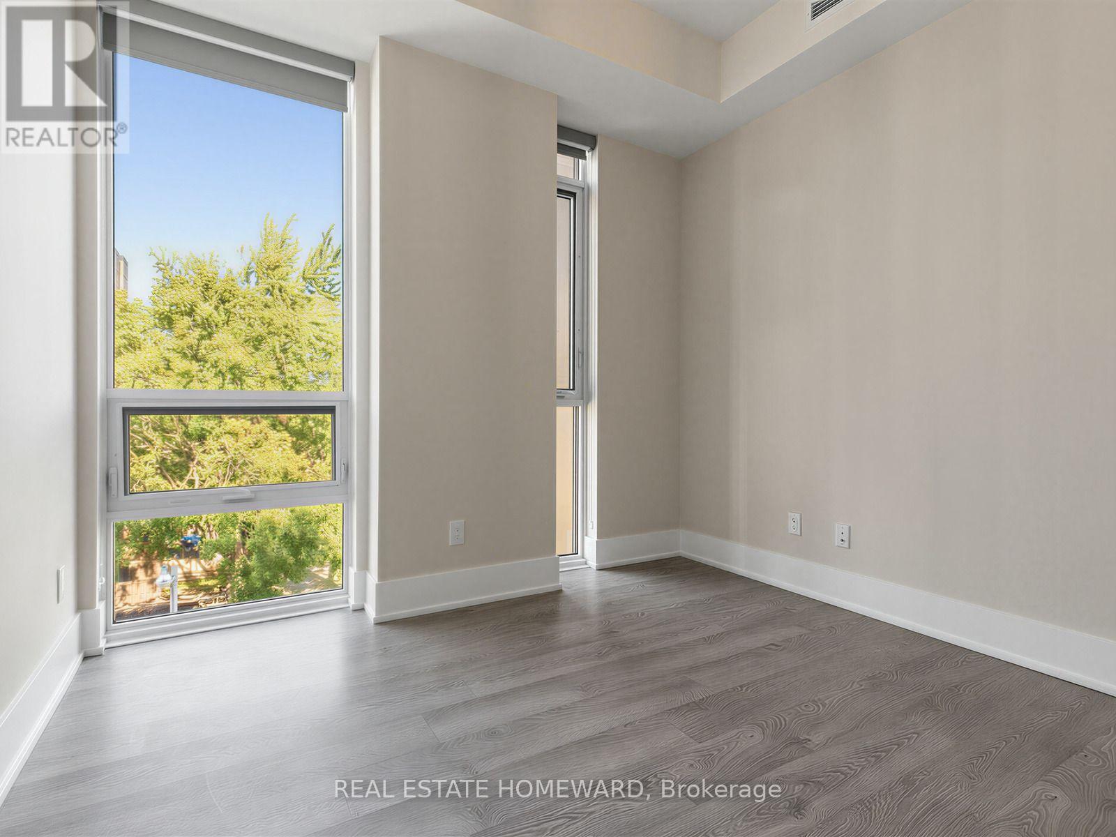 80 Vanauley Street — photo 22