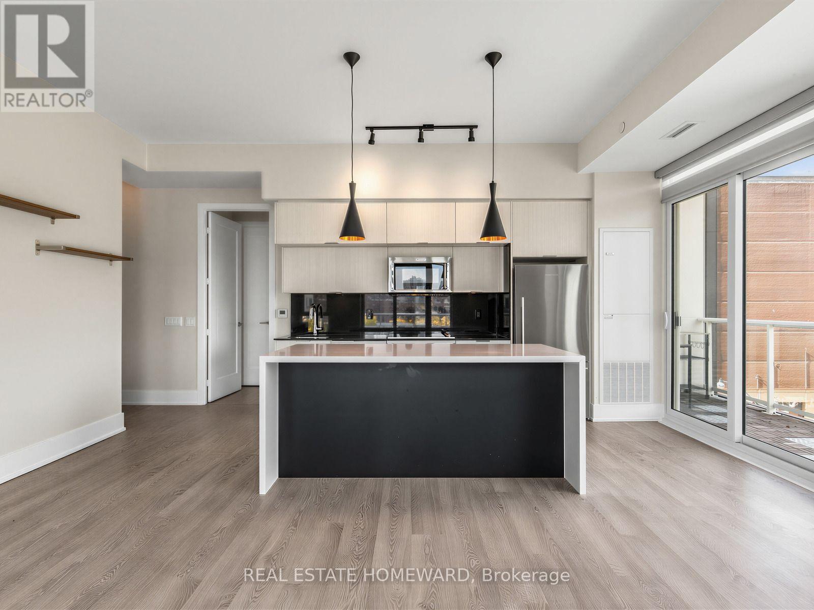 80 Vanauley Street — photo 8