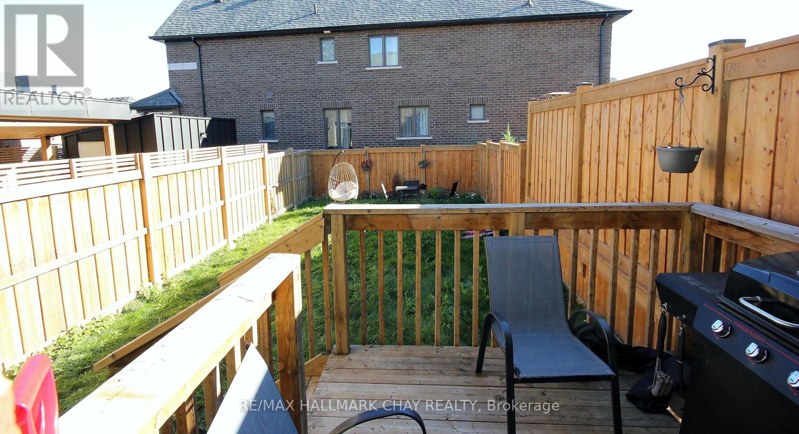1319 Lawson Street — photo 17