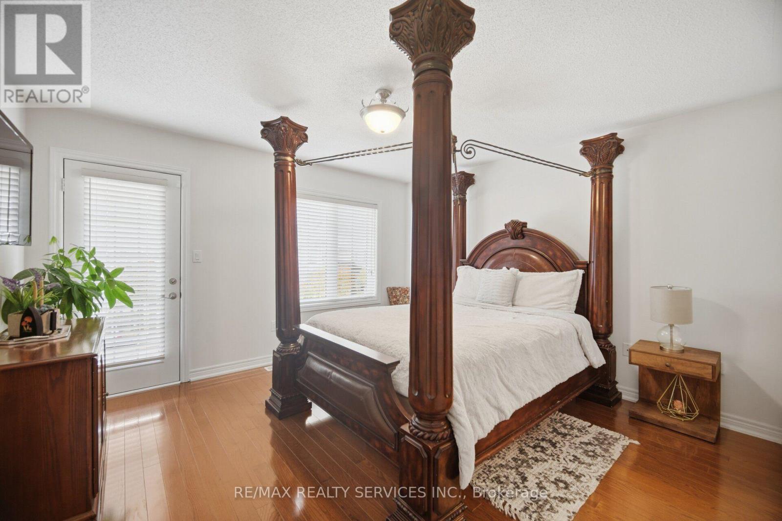 54 WISHING WELL CRESCENT - 29
